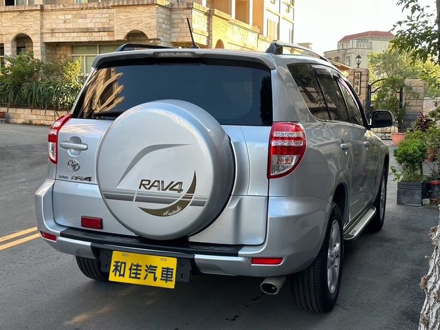 TOYOTA豐田 RAV4  第5張相片