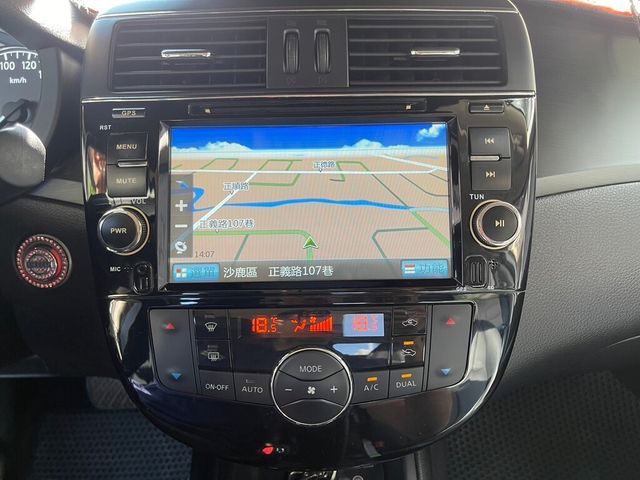 NISSAN日產 TIIDA  第14張相片