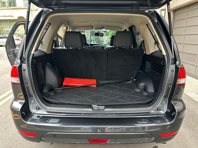 FORD福特 ESCAPE  第13張相片