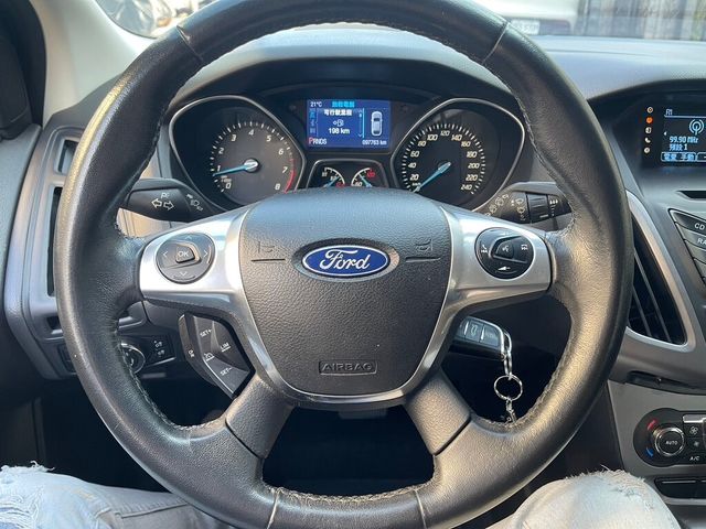 FORD福特 FOCUS  第9張相片