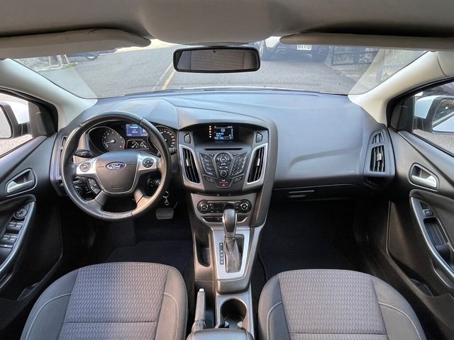 FORD福特 FOCUS  第14張相片