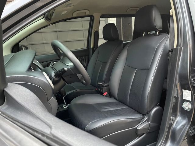 NISSAN日產 LIVINA  第25張相片