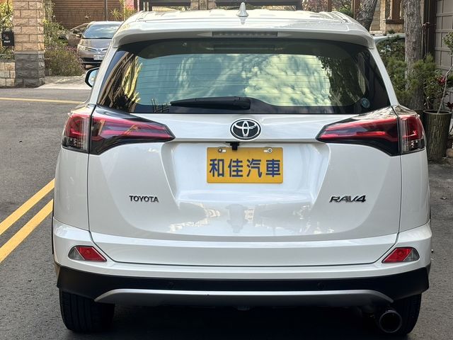 TOYOTA豐田 RAV4  第9張相片