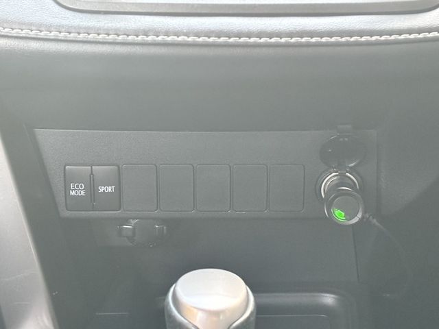 TOYOTA豐田 RAV4  第23張相片