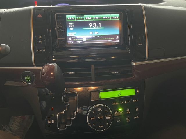 TOYOTA豐田 PREVIA  第7張相片