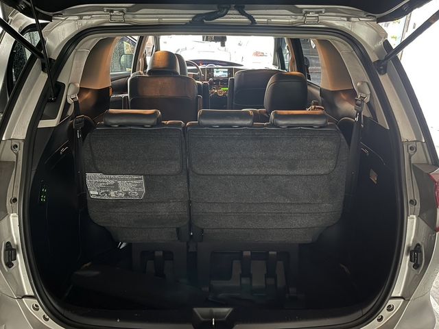 TOYOTA豐田 PREVIA  第17張相片
