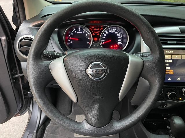NISSAN日產 LIVINA  第6張相片