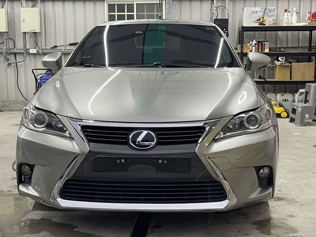 LEXUS凌志 CT200H  第1張相片