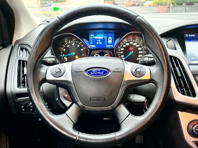 FORD福特 FOCUS  第10張相片