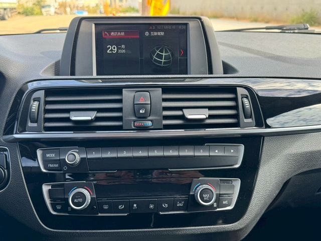 BMW寶馬 118I  第10張相片