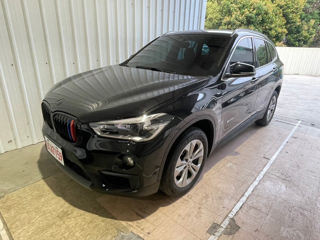 BMW寶馬 X1  第1張相片