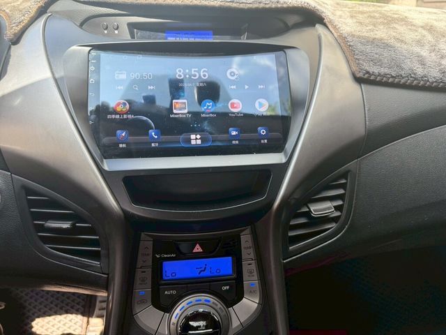 HYUNDAI現代 ELANTRA  第11張相片