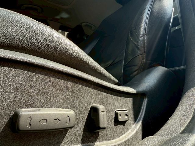 HYUNDAI現代 ELANTRA  第15張相片