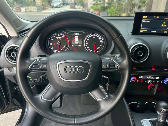 AUDI奧迪 A3  第12張相片