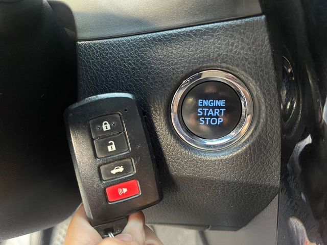 TOYOTA豐田 ALTIS  第5張相片