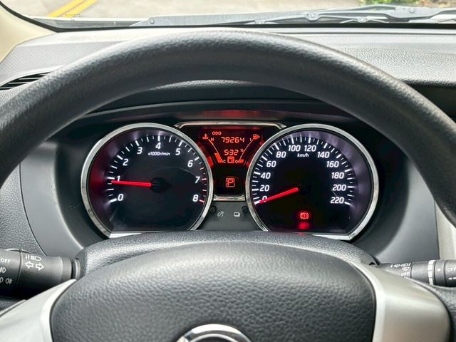 NISSAN日產 LIVINA  第13張相片