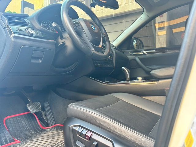 BMW寶馬 X4 XDRIVE28I  第7張相片