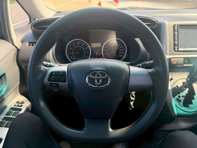 TOYOTA豐田 WISH  第10張相片