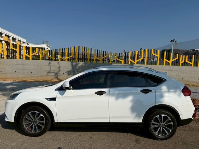 LUXGEN納智捷 U6 TURBO  第4張相片