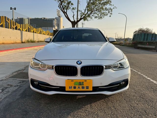 BMW寶馬 330I  第2張相片