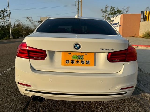 BMW寶馬 330I  第5張相片