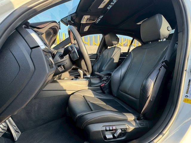 BMW寶馬 330I  第11張相片