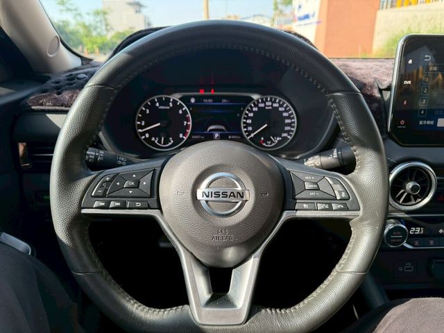 NISSAN日產 SENTRA  第9張相片