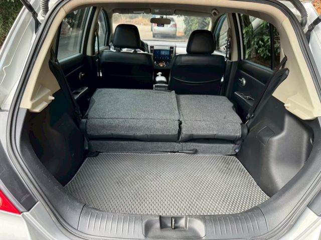 NISSAN日產 TIIDA  第13張相片