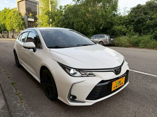 TOYOTA豐田 ALTIS  第2張相片