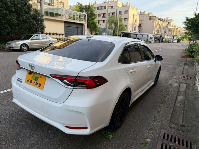 TOYOTA豐田 ALTIS  第5張相片