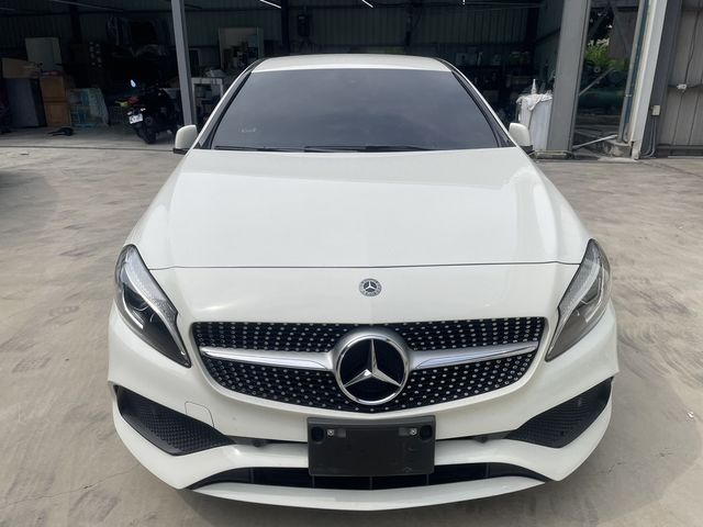 M-BENZ賓士 A180  第3張相片
