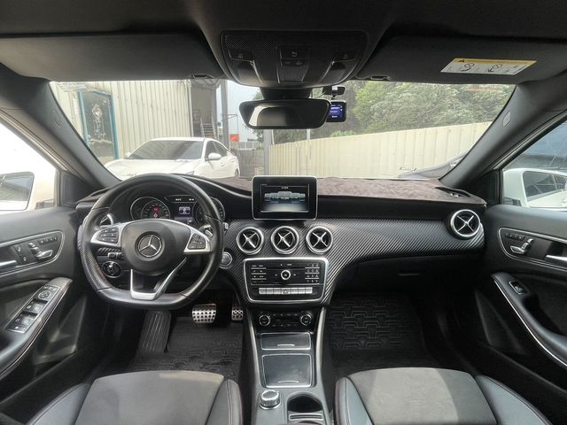M-BENZ賓士 A180  第5張相片