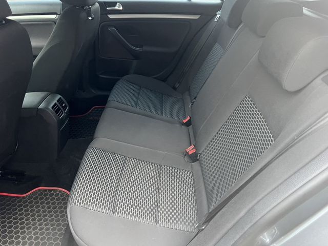 GOLF VI VARIANT  第8張相片