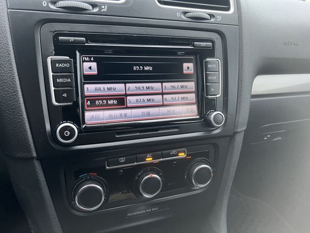 GOLF VI VARIANT  第9張相片