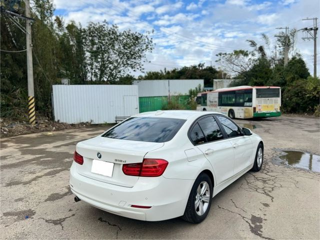 3 SERIES SEDAN F30  第3張相片