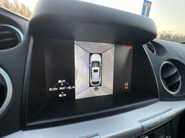 7 SUV 2.2T  第7張相片