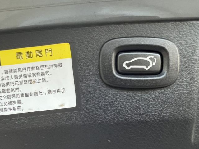 7 SUV 2.2T  第11張相片