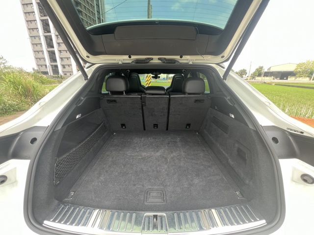 CAYENNE COUPE  第13張相片