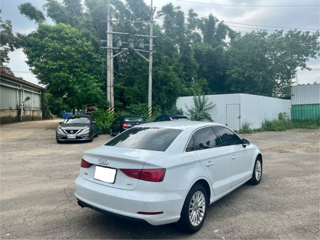 A3 SEDAN  第3張相片