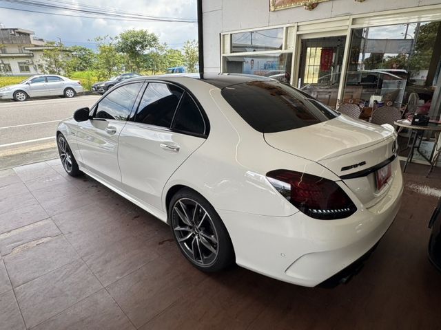 C-CLASS SEDAN W205  第4張相片