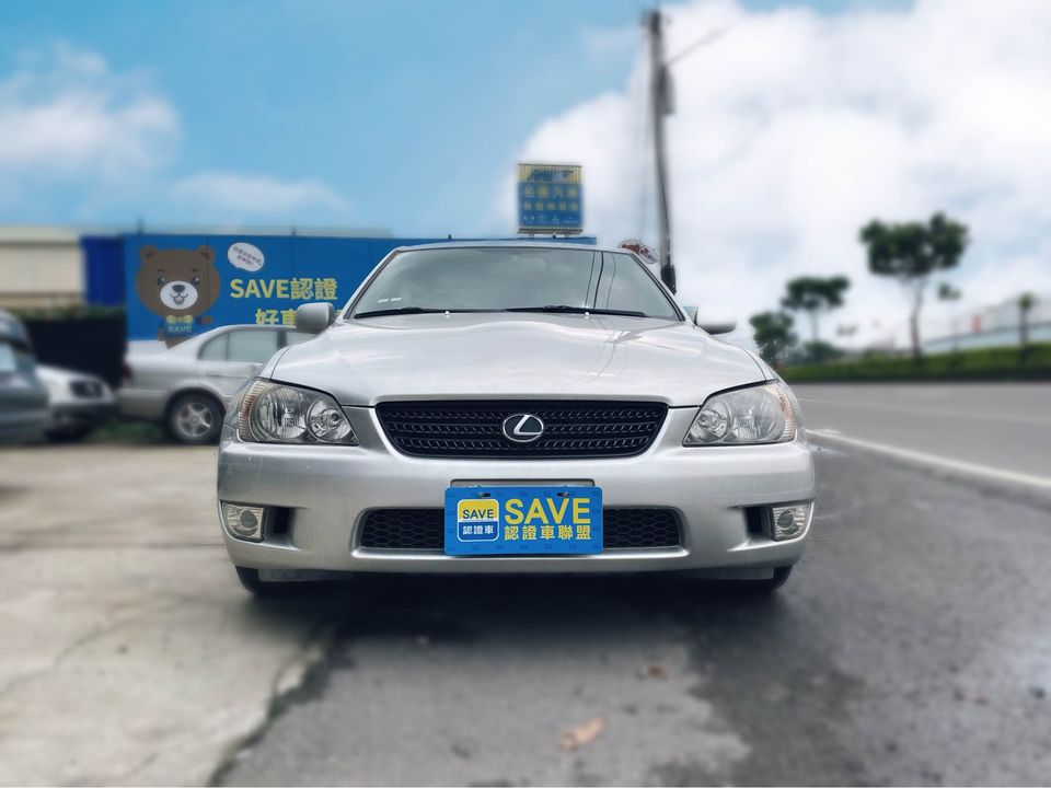 2002 Lexus is 200 2.0  第3張相片