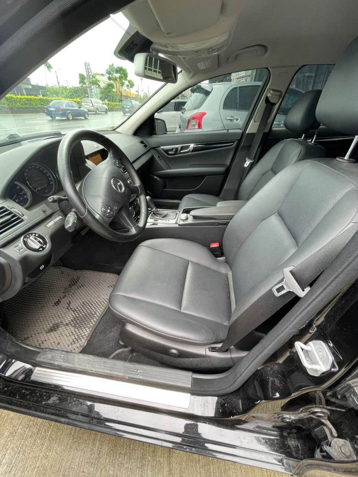 2010 Mercedes-enz c-class sedan c200 cgi classic 1.8渦輪  第12張相片