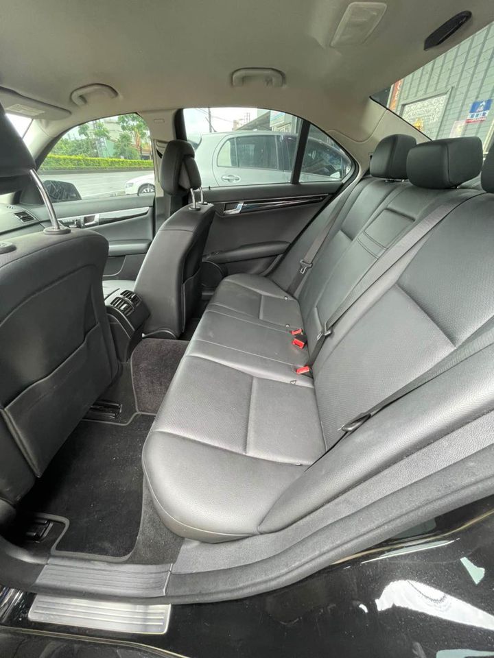 2010 Mercedes-enz c-class sedan c200 cgi classic 1.8渦輪  第14張相片