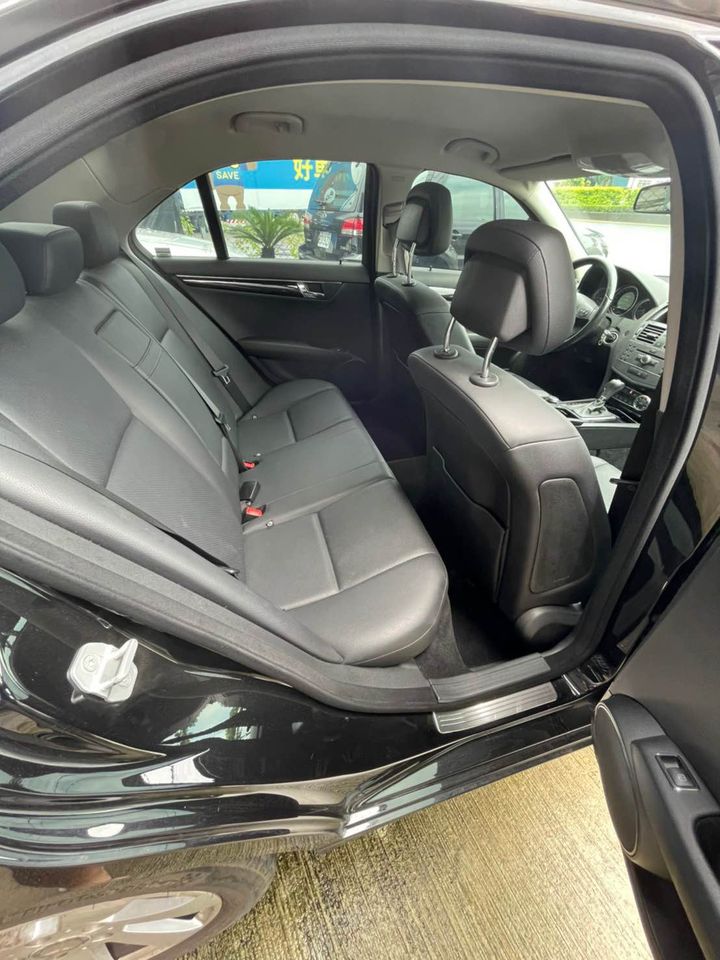 2010 Mercedes-enz c-class sedan c200 cgi classic 1.8渦輪  第15張相片