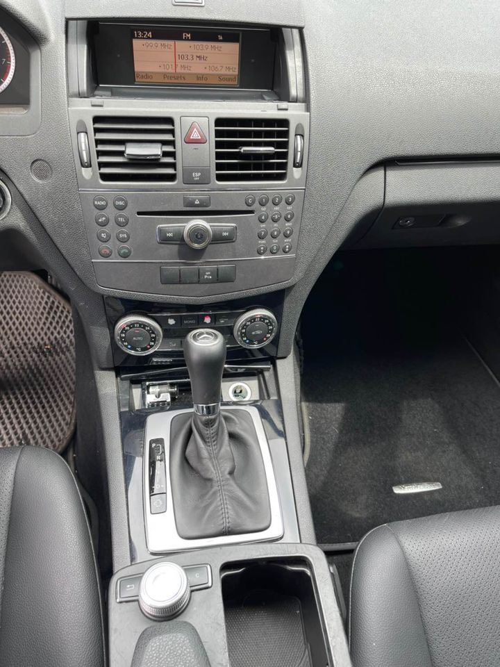 2010 Mercedes-enz c-class sedan c200 cgi classic 1.8渦輪  第17張相片
