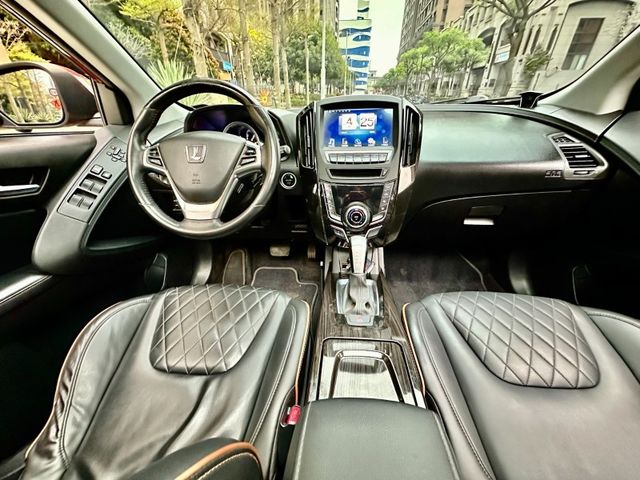 Luxgen  U6 Turbo ECO Hyper  第4張相片