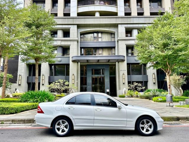 Mercedes-Benz/賓士   C-CLASS  第3張相片