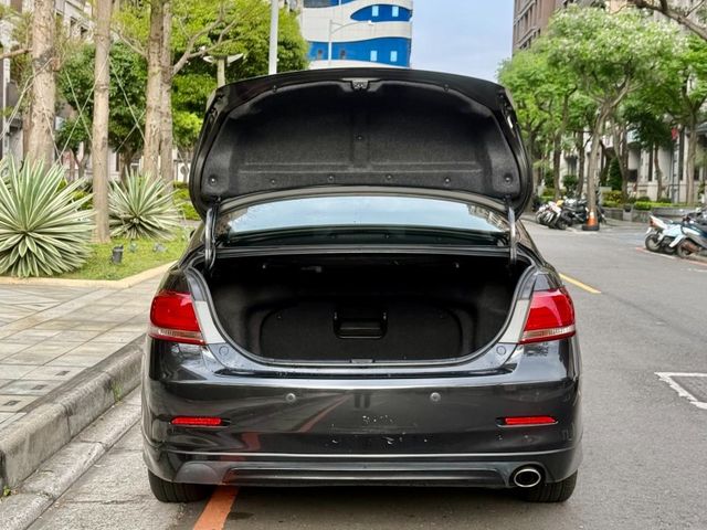 Toyota  第8張相片