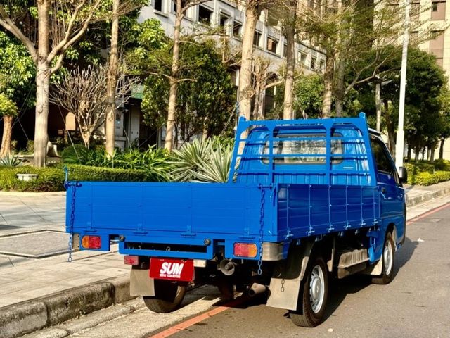 Mitsubishi  Delica  第8張相片