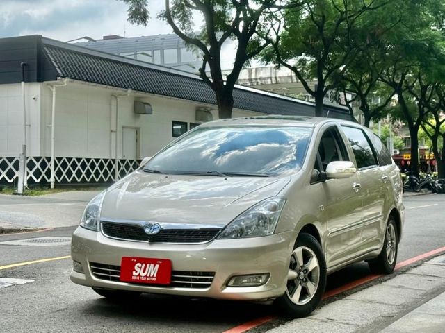 Toyota  Wish  第2張相片